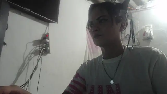 Analiasmith89 online show from April 2, 6:49 pm