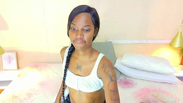 Chocolatte bar online show from November 10, 1:39 pm