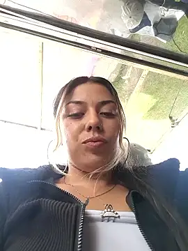 Sweel Leyva18 online show from May 15, 8:22 pm