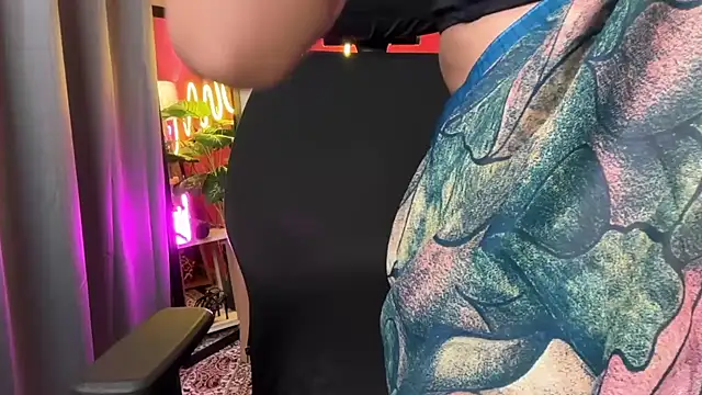 thywyldst69 online show from February 22, 3:35 pm