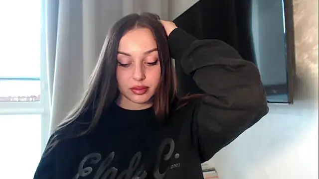 courtneyPerfect online show from October 15, 1:57 pm