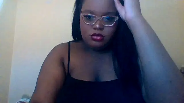 Thiccxox online show from April 10, 2:12 pm