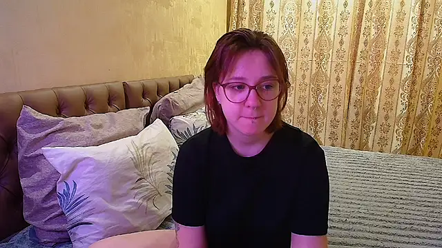 Rudy 02 online show from February 19, 5:40 am