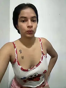SaraMilan online show from July 12, 11:44 am