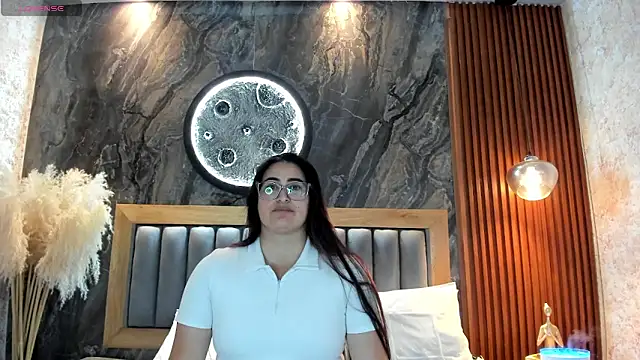 BellaPeers  online show from May 12, 10:44 am