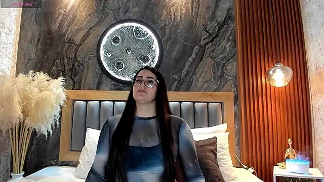 BellaPeers  online show from May 8, 1:14 pm