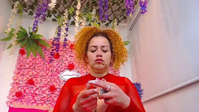 BLONDE SEXYHOT online show from May 24, 9:52 am