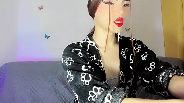TatiGil online show from May 5, 1:52 am