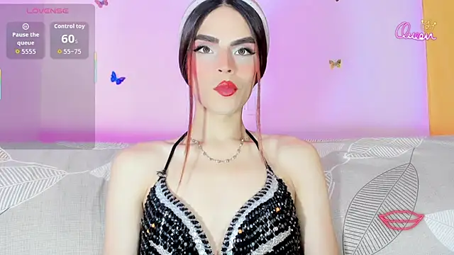 TatiGil online show from February 1, 8:18 pm