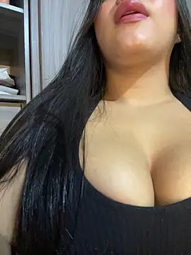 Estefanii- online show from June 21, 9:35 am