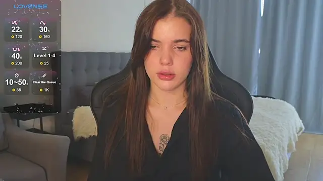 adrianawow1 online show from October 6, 5:46 am