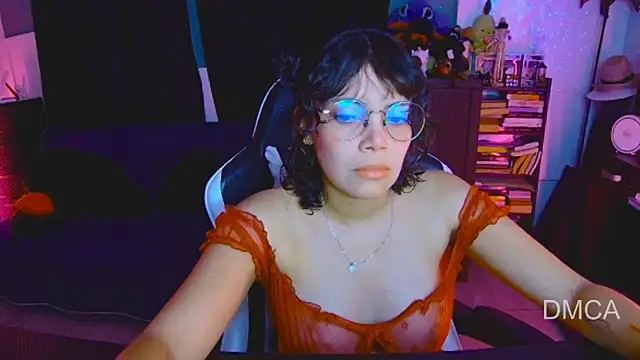 Drea Foox online show from April 7, 3:19 am