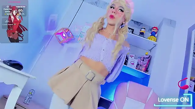 DanniiGrovers online show from October 8, 11:47 am