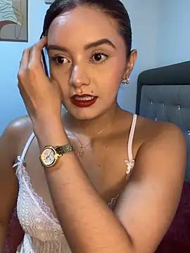 Melanyprada online show from May 12, 5:26 am