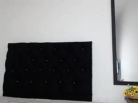  69HONRY online show from December 22, 1:25 pm