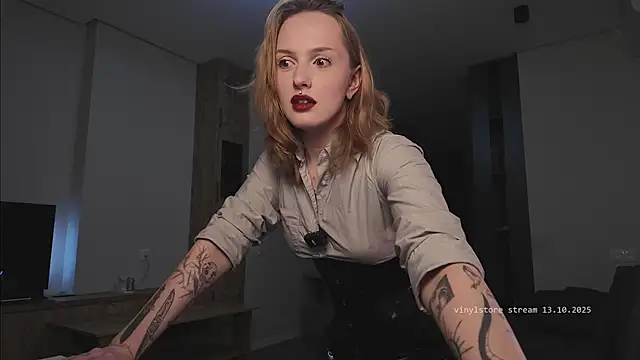 vinylstore online show from October 13, 6:21 pm