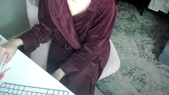 bigb00tyjudyyX online show from March 6, 8:04 pm