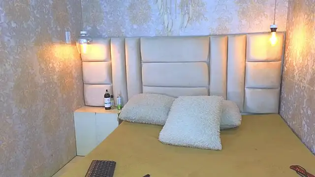 EdnaJarath online show from November 20, 4:46 am