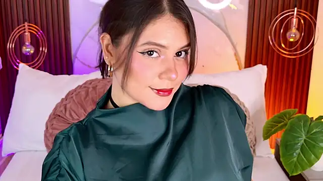 pamelajons  online show from May 14, 12:33 pm