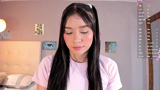 Maia W10 online show from May 6, 12:31 pm