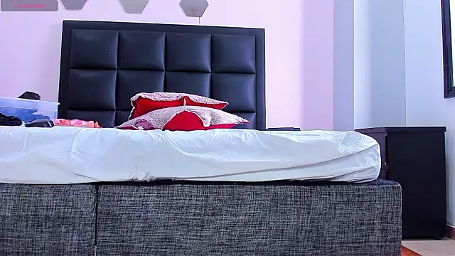 Catalina Jonex online show from March 10, 2:43 pm