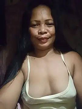 880HOT online show from August 2, 2:53 pm