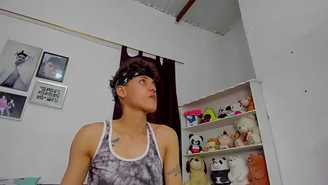 megan 100 online show from March 26, 5:36 pm