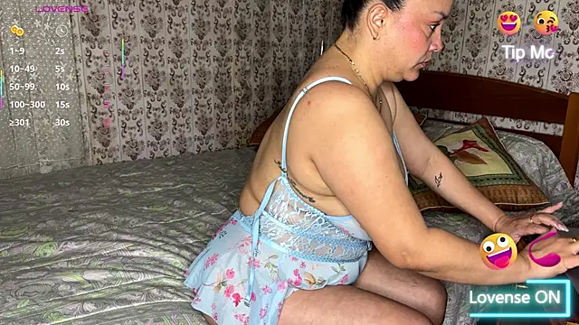 Foxyfox realsex online show from May 1, 11:13 am