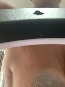 Queen-Boobylicious online show from March 10, 12:20 pm