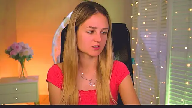 DeboraLarson online show from June 28, 8:10 am