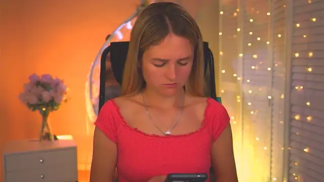 DeboraLarson online show from May 25, 3:05 am