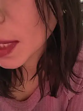 Kasandra02 online show from May 23, 4:33 am