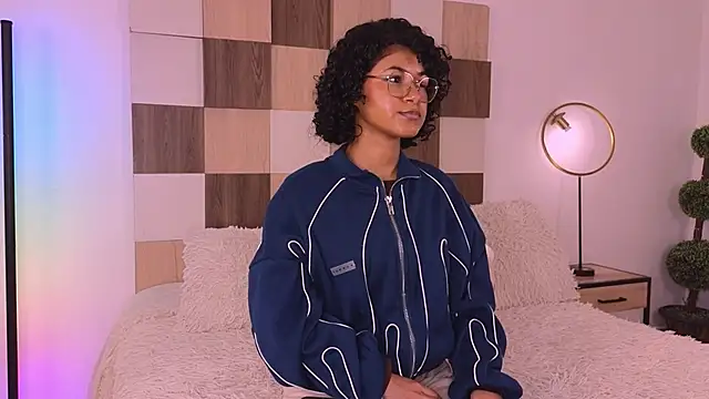 Adele Carter  online show from November 14, 2:28 pm