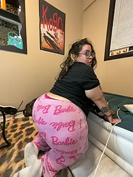 tillymarie34 online show from May 8, 3:10 am