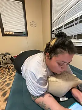 tillymarie34 online show from May 22, 3:04 am