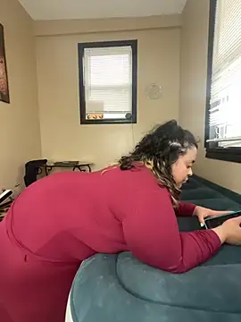 tillymarie34 online show from May 19, 12:17 am