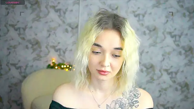Ashley S online show from May 13, 10:37 pm