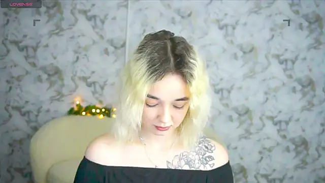 Ashley S online show from May 14, 10:48 pm