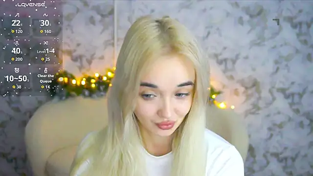 Ashley S online show from December 3, 11:07 pm