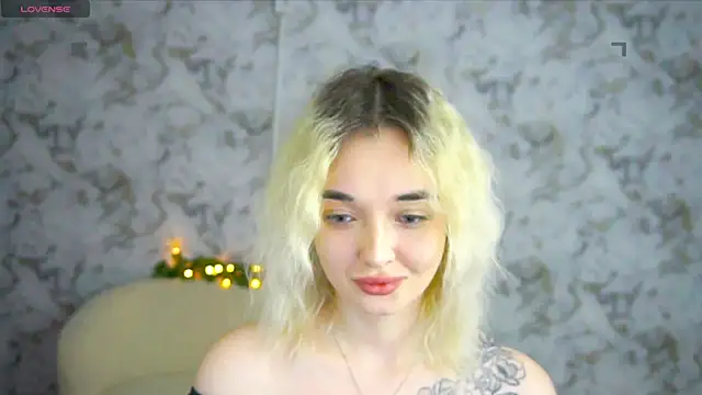 Ashley S online show from May 8, 10:55 pm