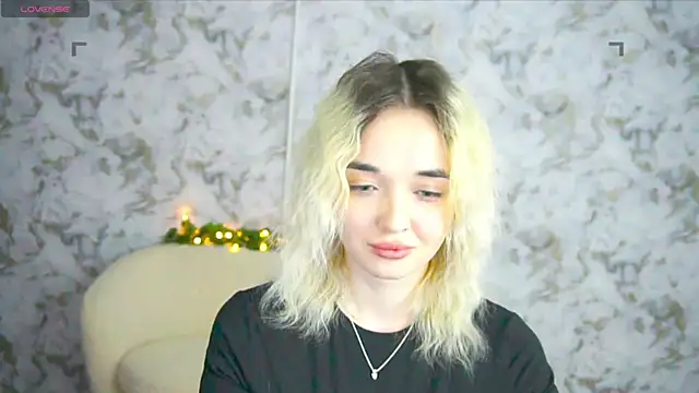 Ashley S online show from May 15, 11:18 pm