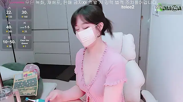 whitelee2 online show from November 25, 1:24 pm