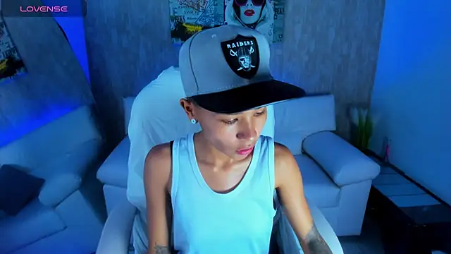 nova sex01 online show from October 18, 5:32 am