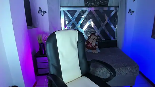 nova sex01 online show from July 10, 11:59 pm