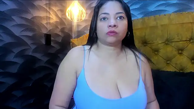 NahomiFireSex online show from May 14, 3:12 am