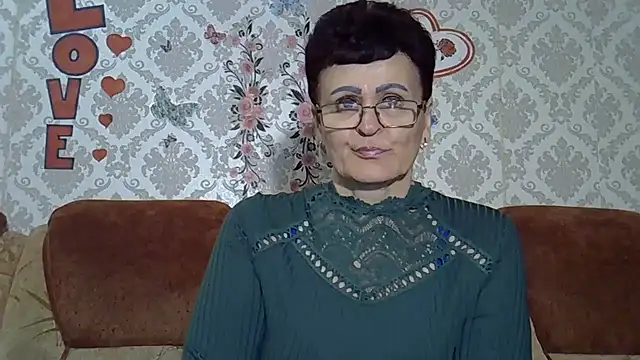 PaulaGolden online show from May 7, 4:00 pm