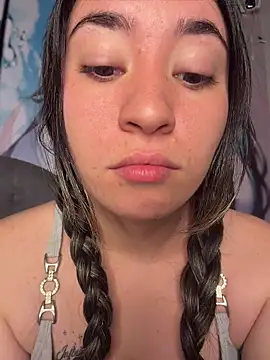 Sophie LS online show from May 13, 3:23 am