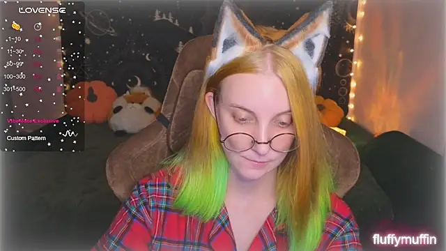 Snapshot of Fluffy_muffin_ chatting on September 18, 3:10 pm Fluffy muffin online show from September 18, 3:10 pm