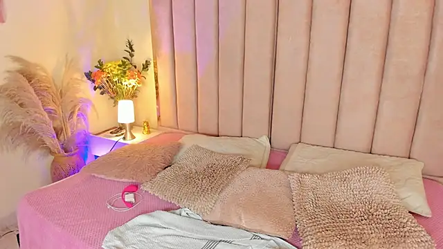 Milan ebony online show from November 6, 11:49 am