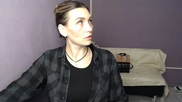  sexy lady online show from October 8, 4:00 pm